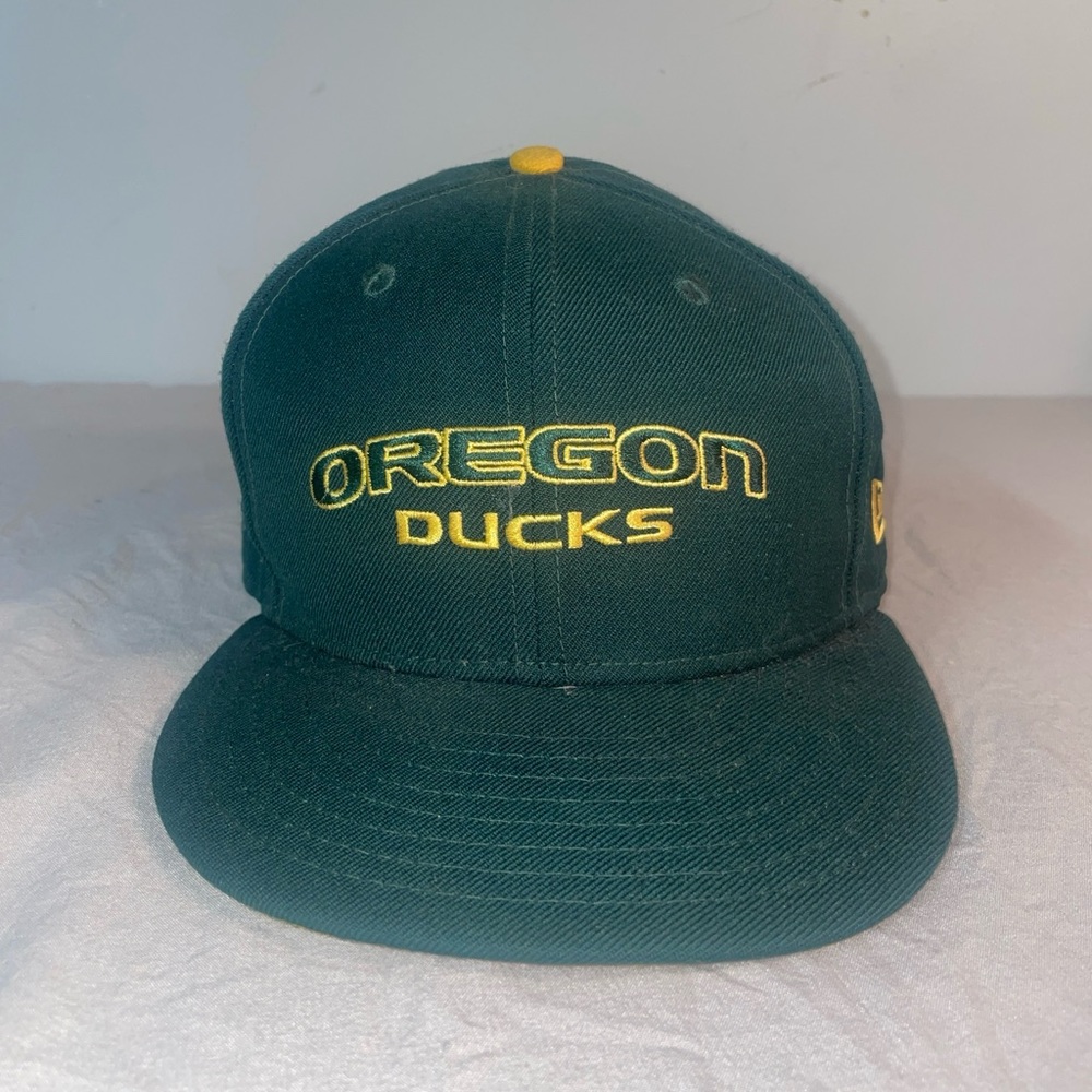 Oregon Ducks Cap New Era 9Fifty Spell Out Logo Snap Back Football Baseball Hat